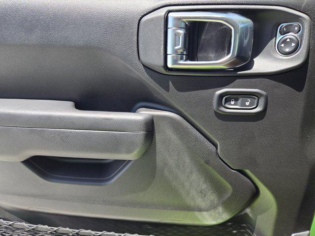 2025 Jeep Wrangler 4-Door Summit 4x4