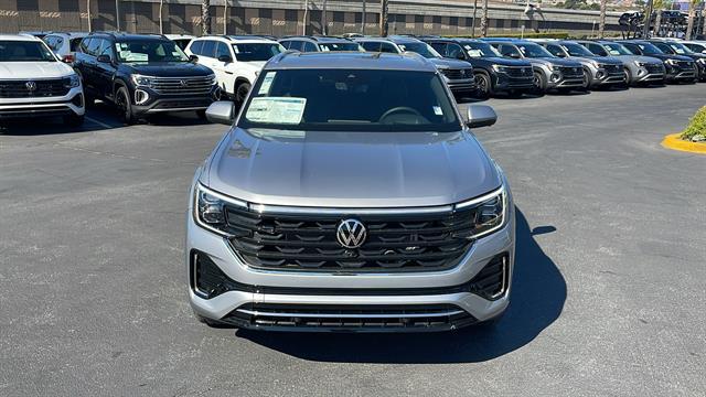 2025 Volkswagen Atlas Cross Sport 2.0T SEL Premium R-Line