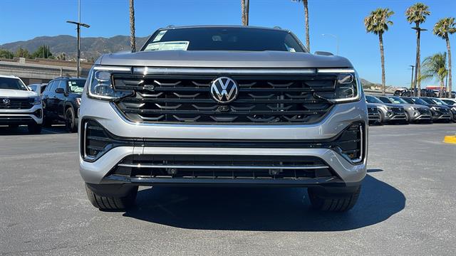 2025 Volkswagen Atlas Cross Sport 2.0T SEL Premium R-Line