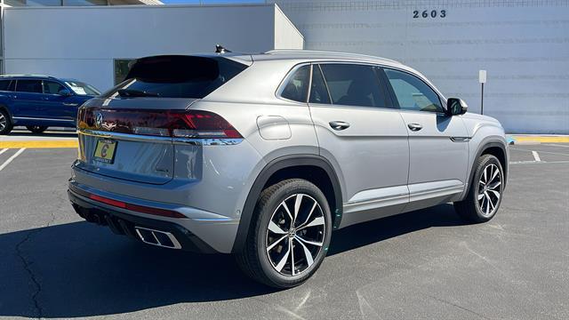 2025 Volkswagen Atlas Cross Sport 2.0T SEL Premium R-Line
