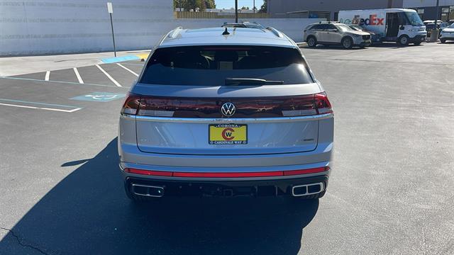 2025 Volkswagen Atlas Cross Sport 2.0T SEL Premium R-Line