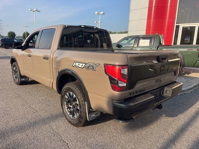 2021 Nissan TITAN Crew Cab PRO-4X 4x4