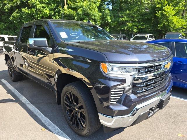 2022 Chevrolet Silverado 1500 4WD Crew Cab Standard Bed LT