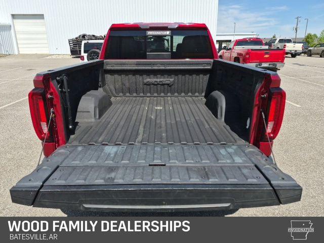 2022 GMC Sierra 1500 Limited 4WD Crew Cab Short Box AT4