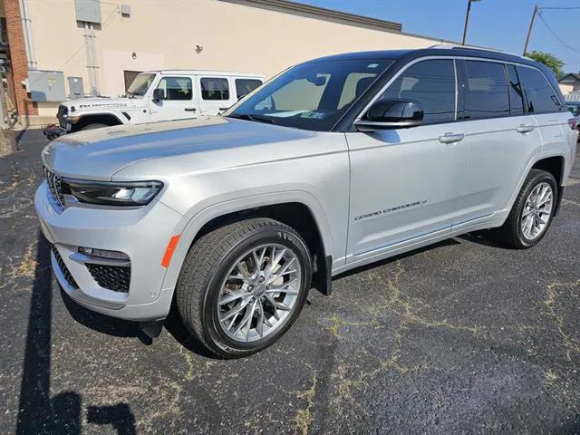 2022 Jeep Grand Cherokee Summit 4x4