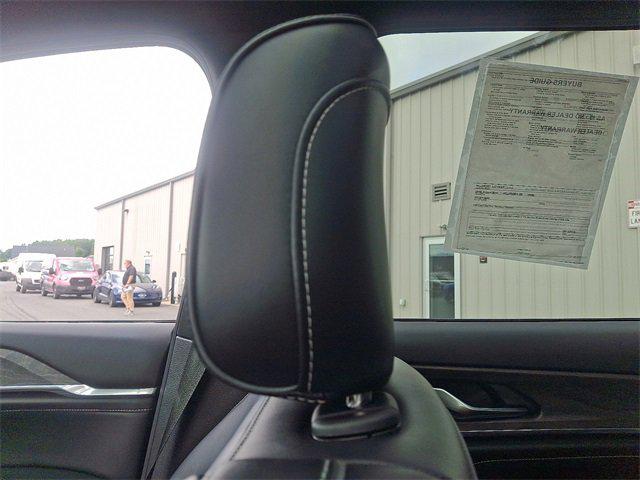 2023 Jeep Grand Cherokee L Overland 4x4