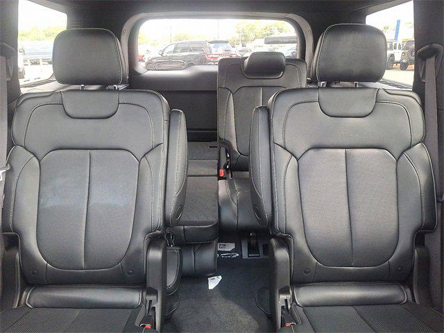 2023 Jeep Grand Cherokee L Overland 4x4