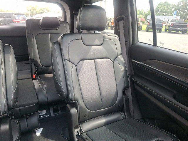 2023 Jeep Grand Cherokee L Overland 4x4