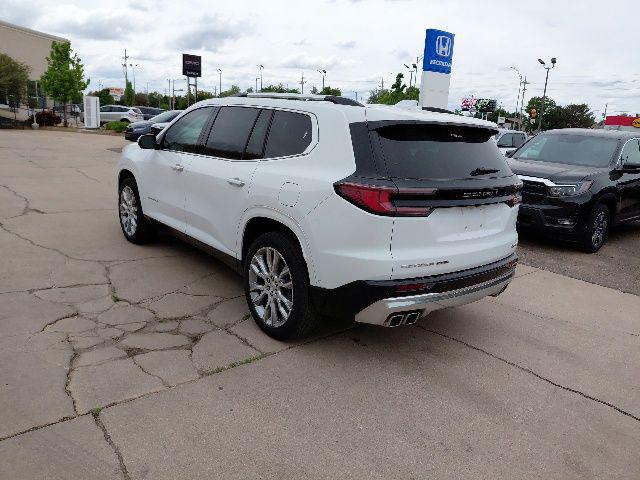 2025 GMC Acadia AWD Denali