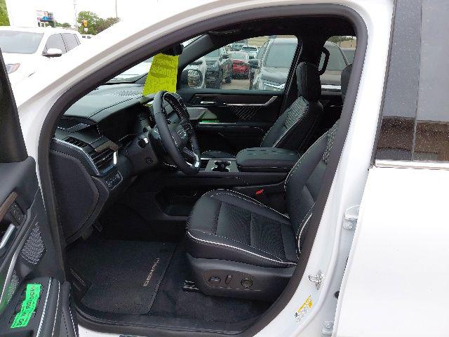 2025 GMC Acadia AWD Denali