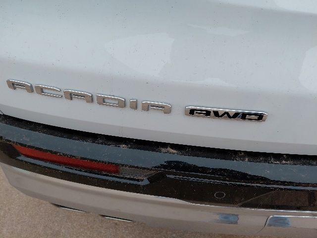 2025 GMC Acadia AWD Denali