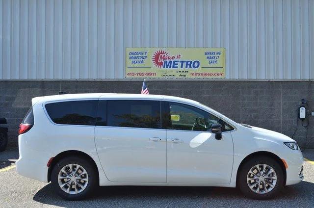 2026 Chrysler Pacifica PACIFICA SELECT AWD