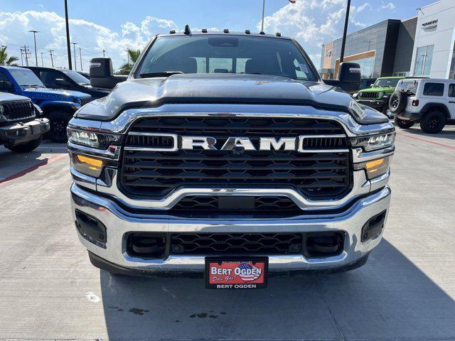 2026 RAM Ram 2500 RAM 2500 TRADESMAN CREW CAB 4X4 64 BOX 2026 RAM Ram 2500 RAM 2500 TRADESMAN CREW CAB 4X4 64 BOX
