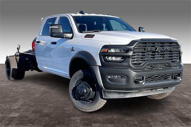 2026 RAM Ram 5500 Chassis Cab RAM 5500 TRADESMAN CHASSIS CREW CAB 4X4 84 CA