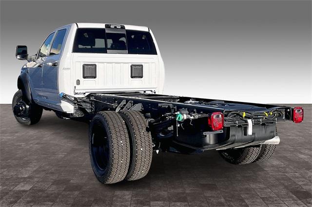 2026 RAM Ram 5500 Chassis Cab RAM 5500 TRADESMAN CHASSIS CREW CAB 4X4 84 CA