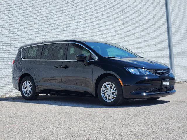 2026 Chrysler Voyager VOYAGER LX