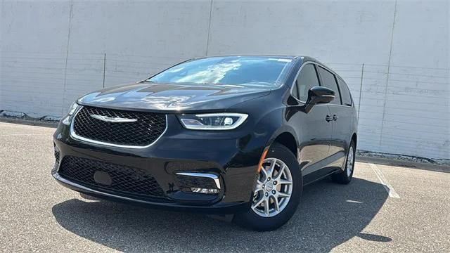 2026 Chrysler Pacifica Select 2026 Chrysler Pacifica Select