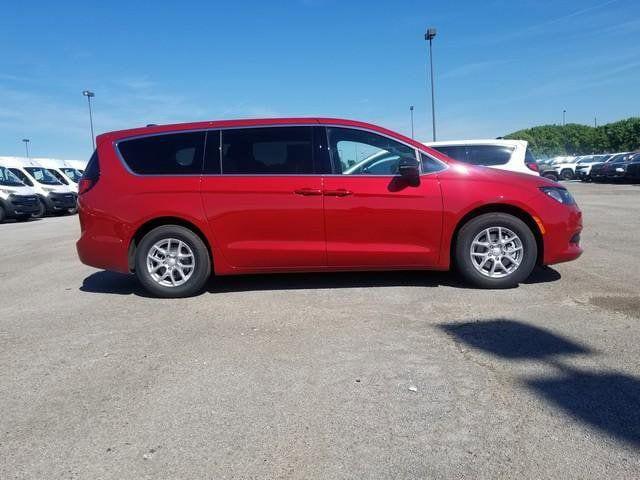 2026 Chrysler Voyager VOYAGER LX