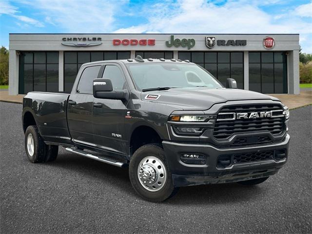2025 RAM Ram 3500 RAM 3500 BIG HORN CREW CAB 4X4 8 BOX 2025 RAM Ram 3500 RAM 3500 BIG HORN CREW CAB 4X4 8 BOX