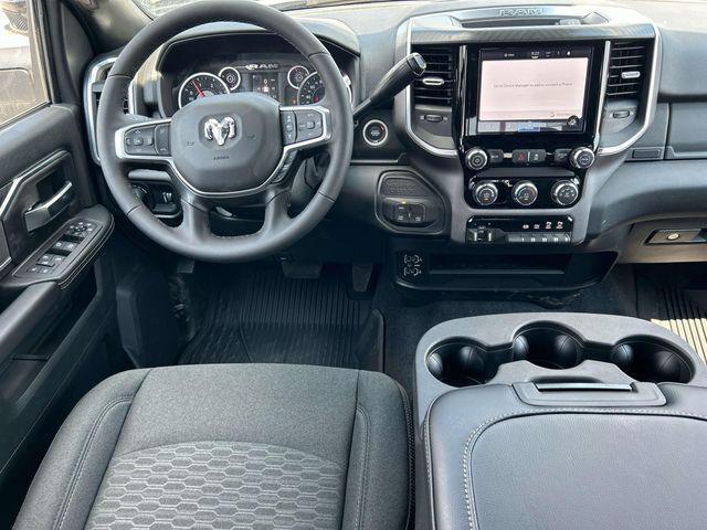 2025 RAM 2500 RAM 2500 BIG HORN CREW CAB 4X4 64 BOX