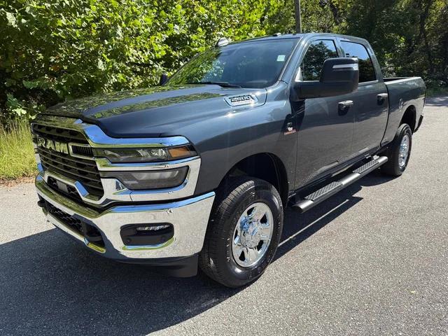 2026 RAM Ram 2500 RAM 2500 TRADESMAN CREW CAB 4X4 64 BOX 2026 RAM Ram 2500 RAM 2500 TRADESMAN CREW CAB 4X4 64 BOX