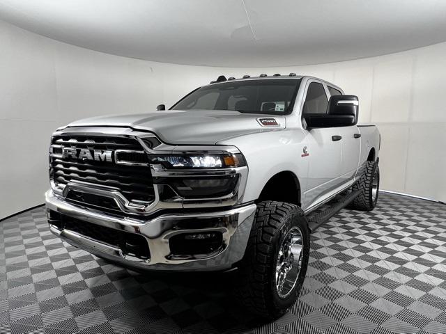 2026 RAM Ram 2500 RAM 2500 TRADESMAN CREW CAB 4X4 64 BOX