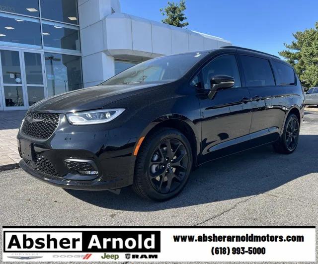2026 Chrysler Pacifica PACIFICA LIMITED AWD