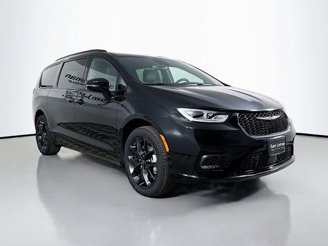 2026 Chrysler Pacifica PACIFICA LIMITED AWD