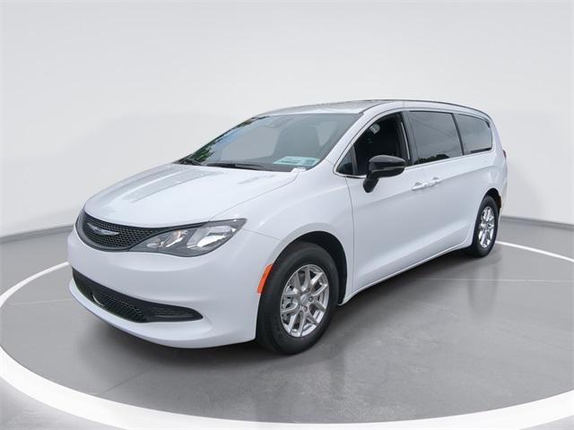 2026 Chrysler Voyager LX