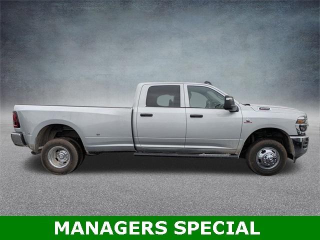 2026 RAM Ram 3500 RAM 3500 TRADESMAN CREW CAB 4X4 8 BOX 2026 RAM Ram 3500 RAM 3500 TRADESMAN CREW CAB 4X4 8 BOX
