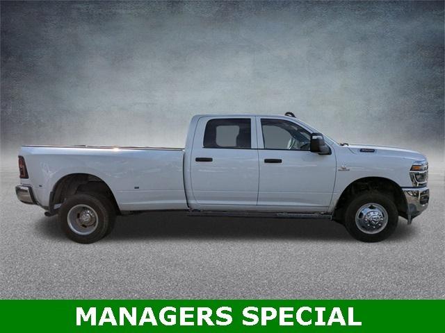 2026 RAM Ram 3500 RAM 3500 TRADESMAN CREW CAB 4X4 8 BOX 2026 RAM Ram 3500 RAM 3500 TRADESMAN CREW CAB 4X4 8 BOX