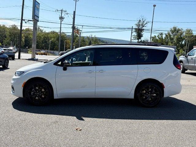 2026 Chrysler Pacifica PACIFICA LIMITED AWD
