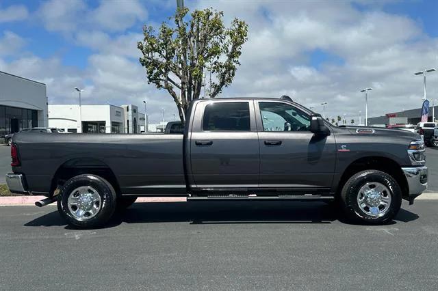 2026 RAM Ram 3500 RAM 3500 TRADESMAN CREW CAB 4X4 8 BOX 2026 RAM Ram 3500 RAM 3500 TRADESMAN CREW CAB 4X4 8 BOX