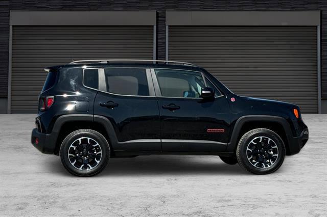 2023 Jeep Renegade Trailhawk 4x4