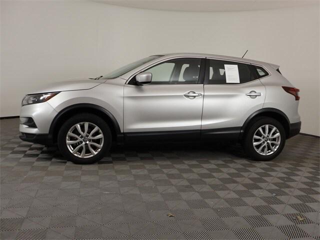 2022 Nissan Rogue Sport S FWD Xtronic CVT