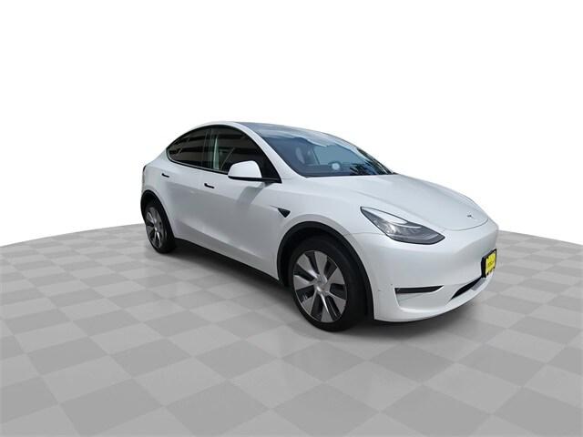 2022 Tesla Model Y Long Range Dual Motor All-Wheel Drive