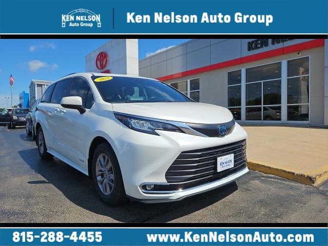 2021 Toyota Sienna XLE