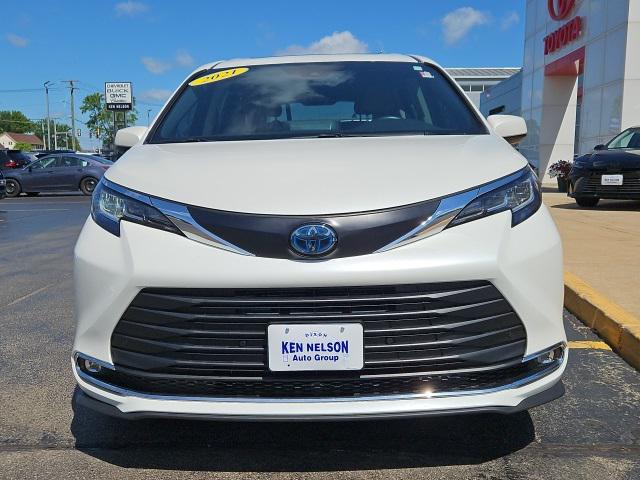 2021 Toyota Sienna XLE