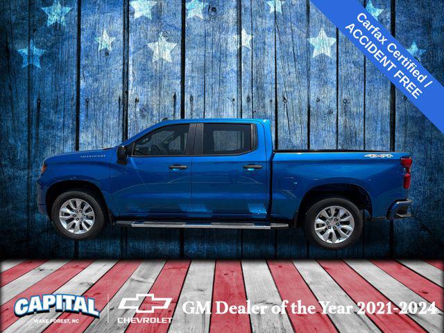 2022 Chevrolet Silverado 1500 4WD Crew Cab Short Bed Custom