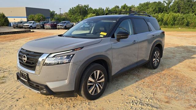 2024 Nissan Pathfinder SL 4WD
