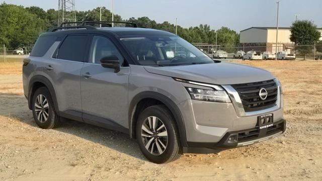 2024 Nissan Pathfinder SL 4WD