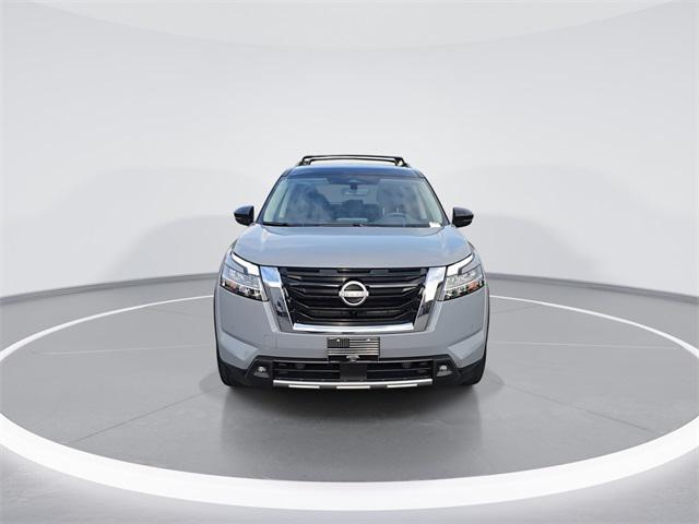 2024 Nissan Pathfinder SL 4WD