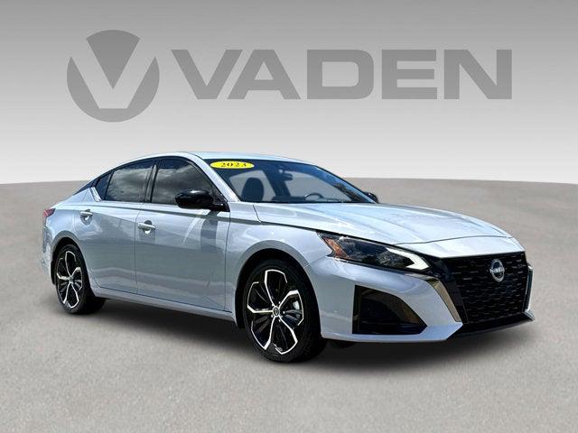 2023 Nissan Altima SR FWD