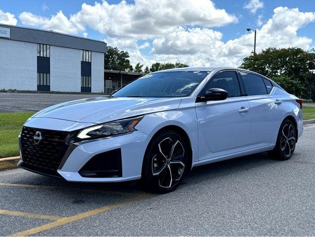 2023 Nissan Altima SR FWD