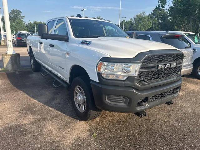 2020 RAM 2500 Tradesman Crew Cab 4X4 8 Box