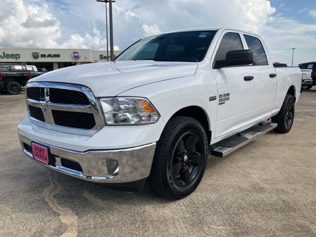 2024 RAM 1500 Classic Tradesman Crew Cab 4x4 64 Box