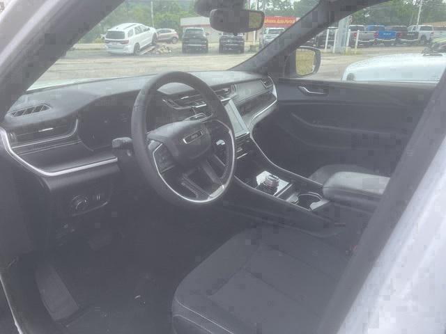 2024 Jeep Grand Cherokee Laredo 4x4