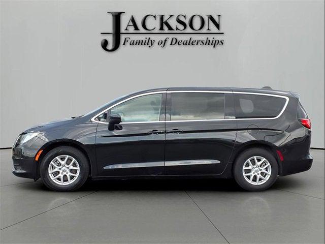 2022 Chrysler Voyager LX 2022 Chrysler Voyager LX