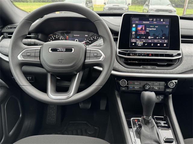 2025 Jeep Compass COMPASS SPORT 4X4