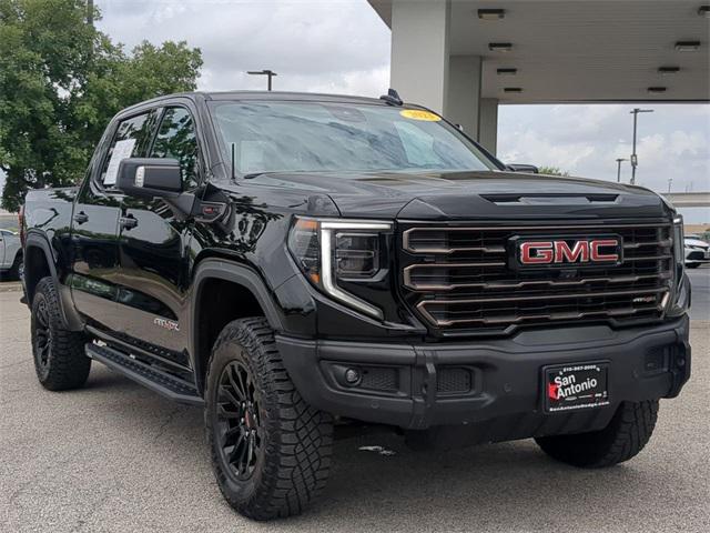 2023 GMC Sierra 1500 4WD Crew Cab Short Box AT4X